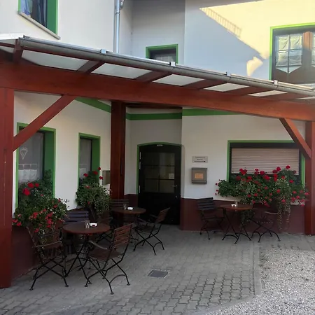 Zum Bauernstuebl ميرانه