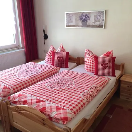 Πανσιόν Zum Bauernstuebl Meerane